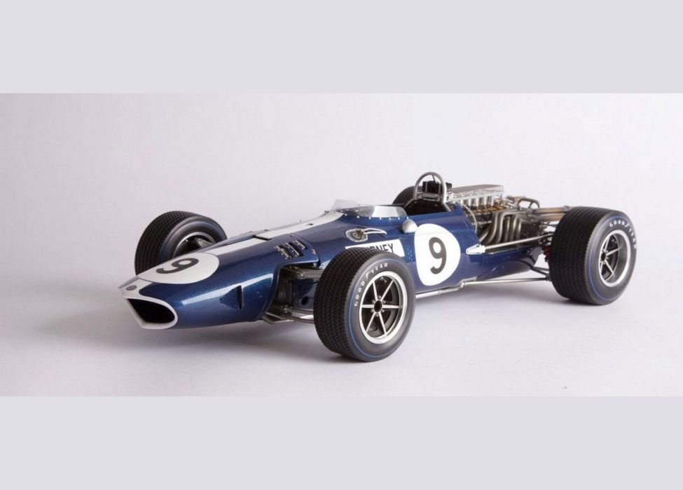 lola t700002